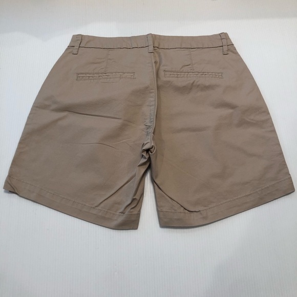 Women’s Old Navy Bermuda Short Size 2 - Picture 5 of 7